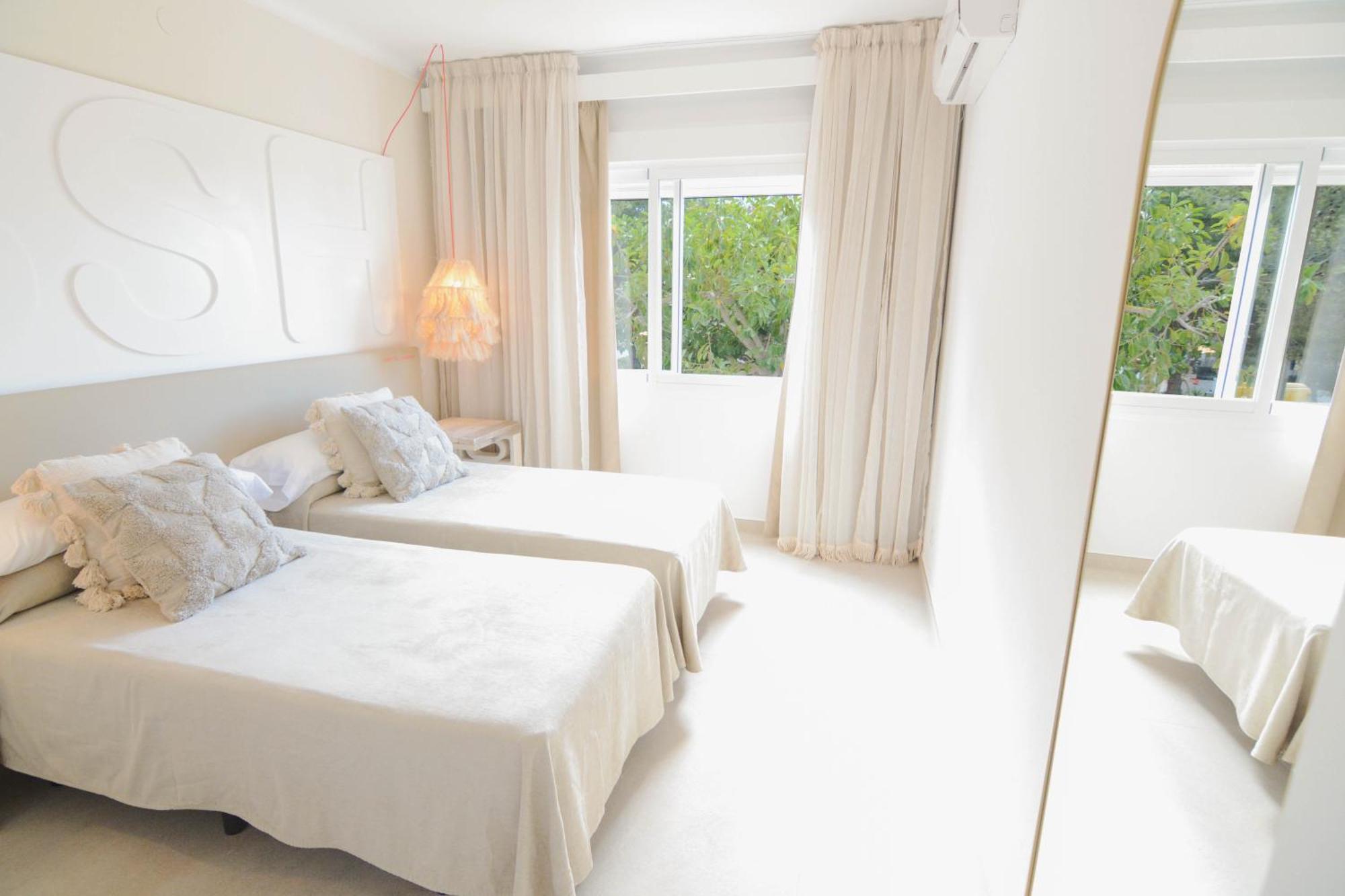 Secret Oasis Ibiza-Only Adults Aparthotel San Antonio  Exterior photo