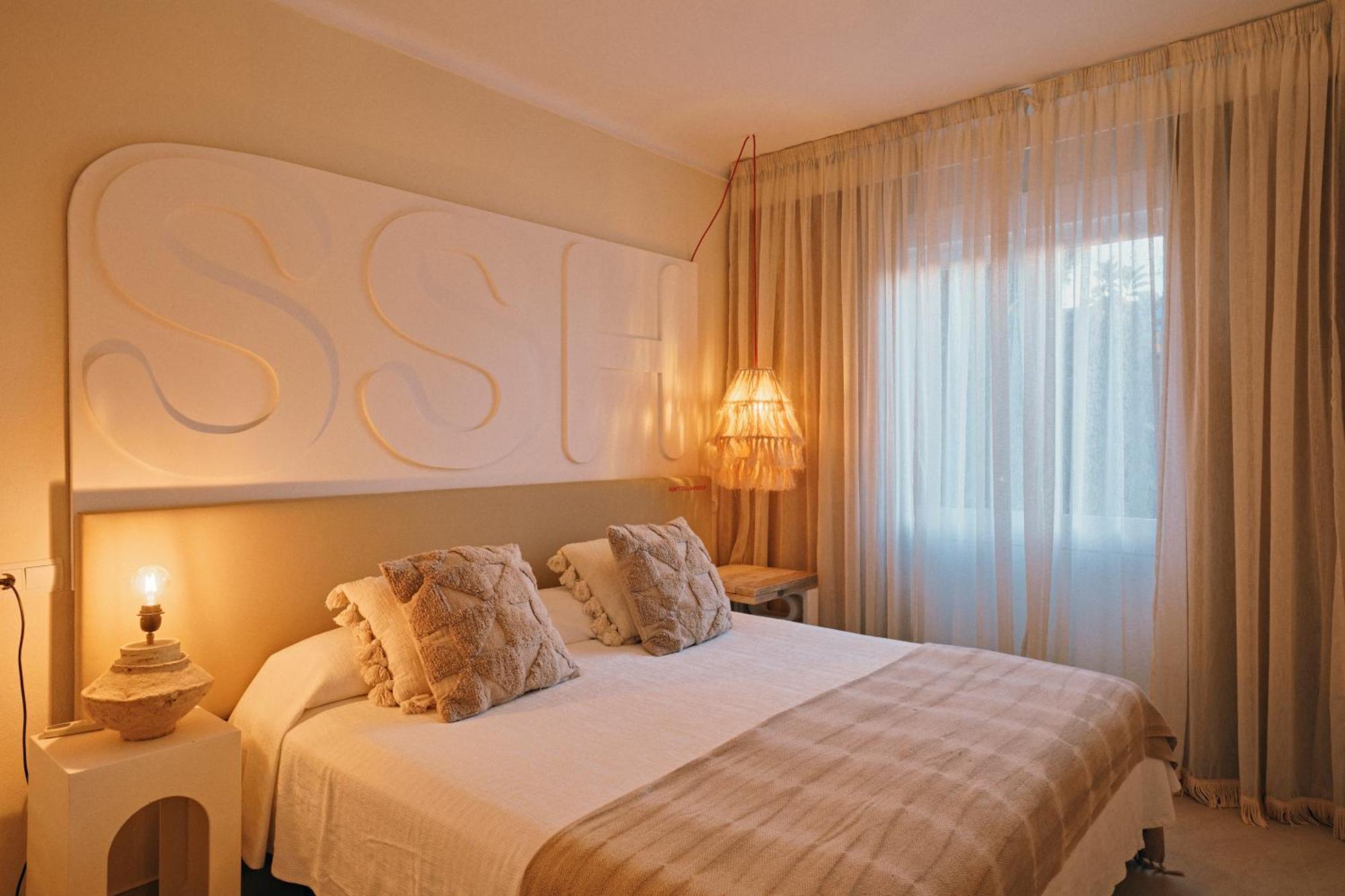 Secret Oasis Ibiza-Only Adults Aparthotel San Antonio  Exterior photo