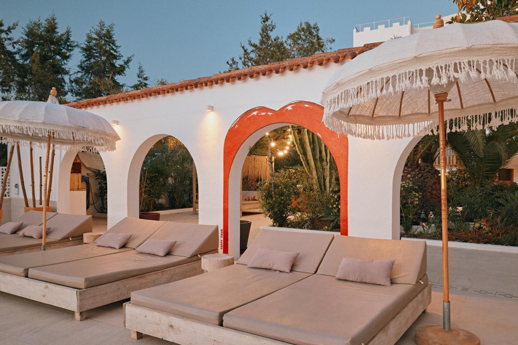 Secret Oasis Ibiza-Only Adults Aparthotel San Antonio  Exterior photo