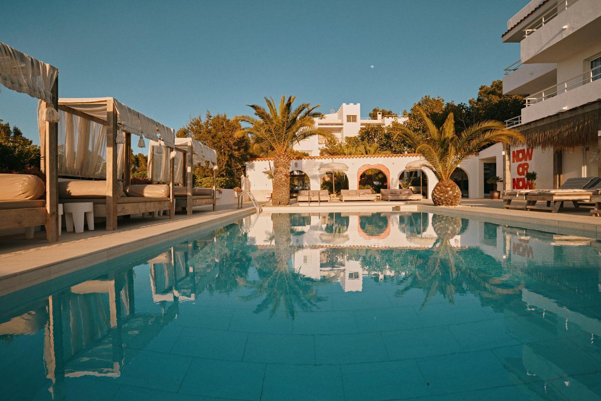 Secret Oasis Ibiza-Only Adults Aparthotel San Antonio  Exterior photo